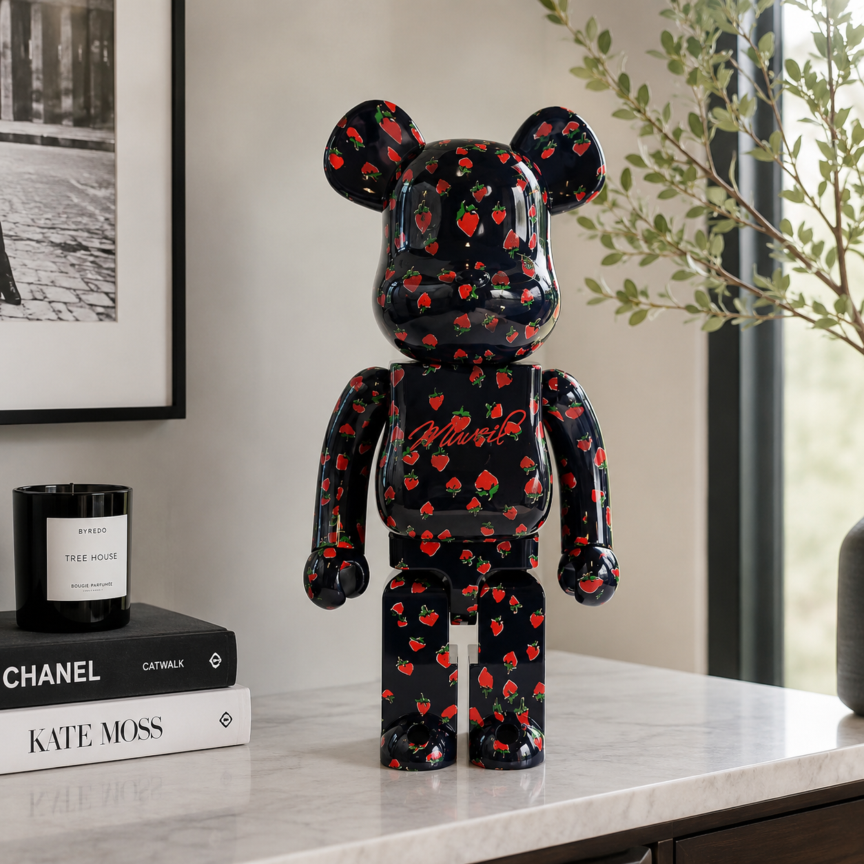 Be@rbrick MUVEIL "Strawberry" 1000%
