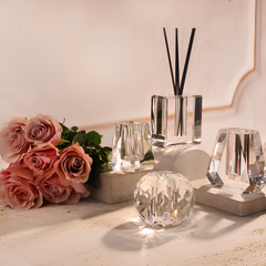 Crystallo Prism Reed Diffuser - SANTAL/ONE WAY