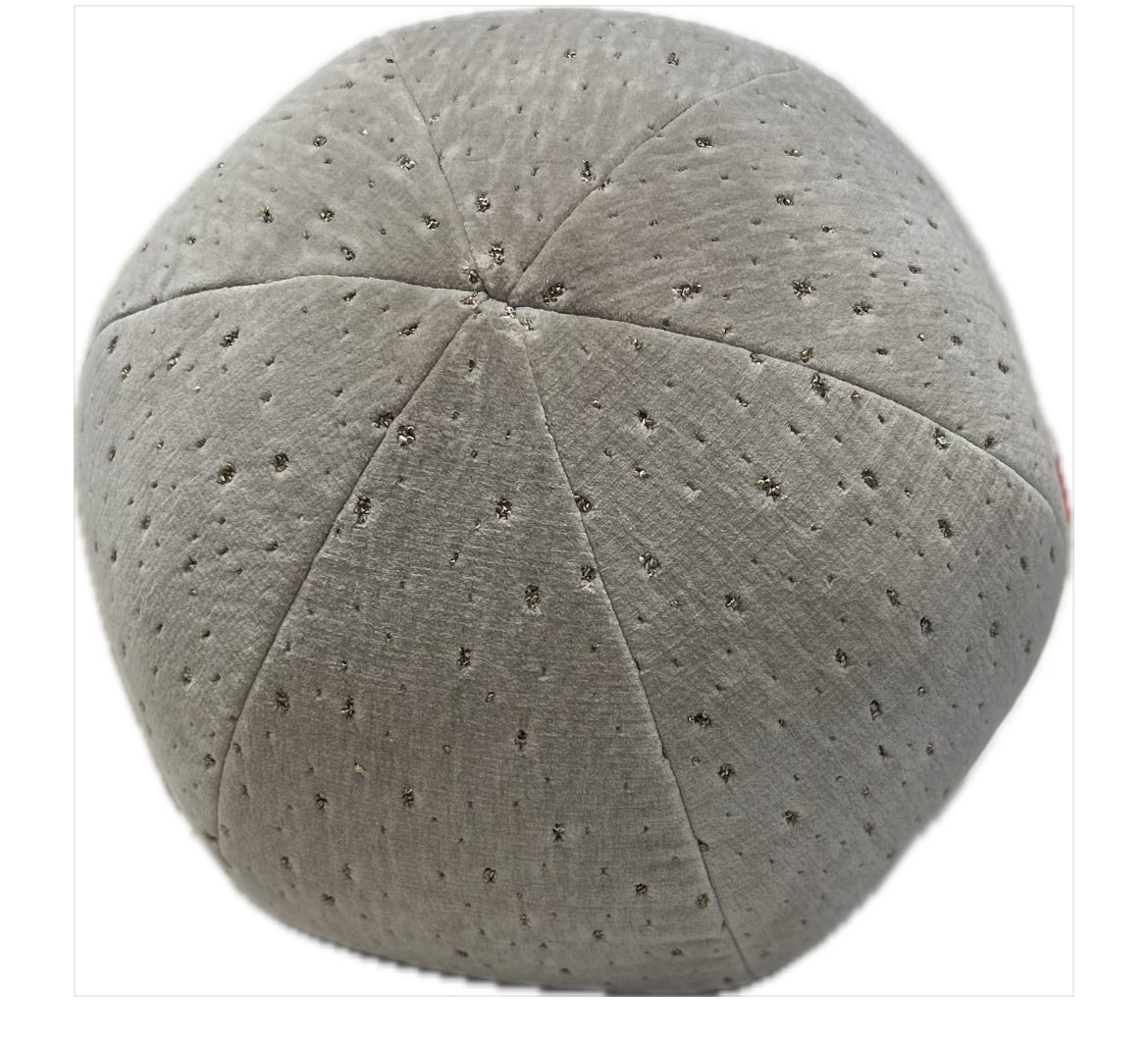 BEIGE DOTTY ROUND PILLOW