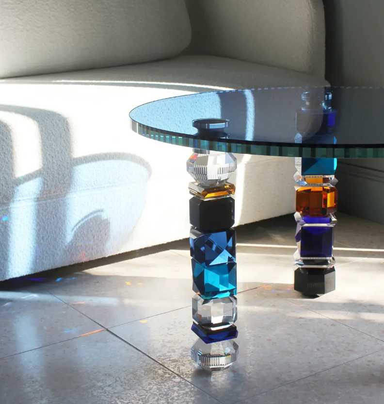DETROIT TABLE